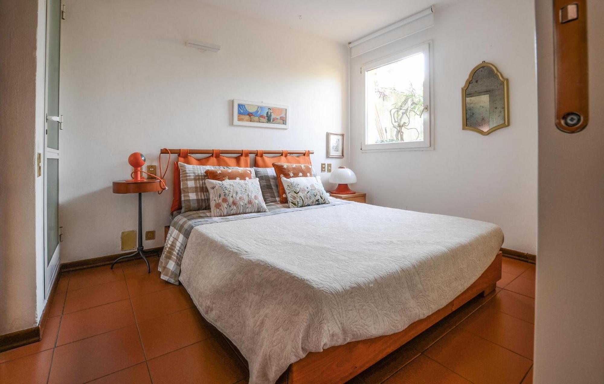 Apartment 1 Bedroom Lovely In