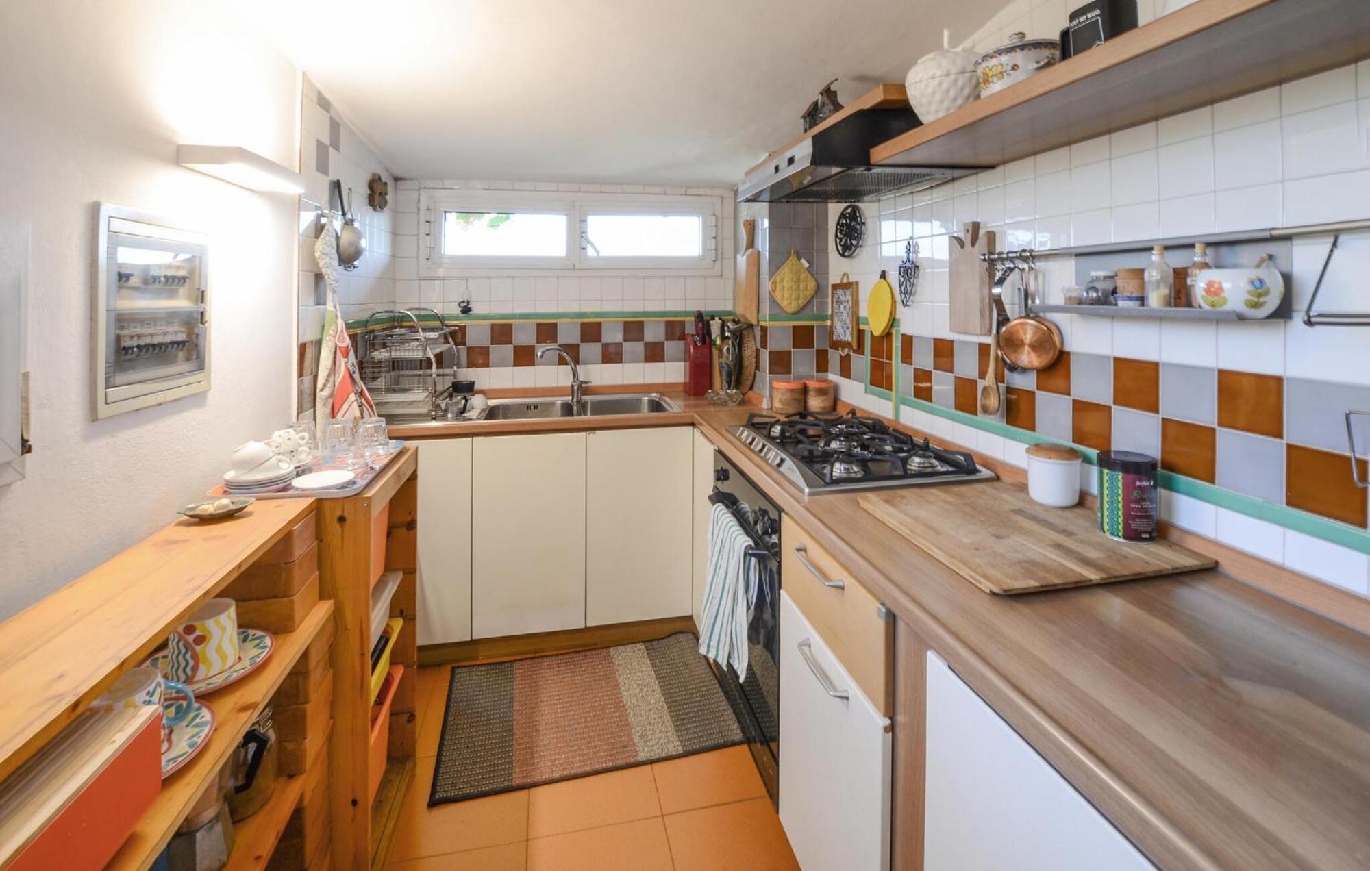 1 Bedroom Lovely In Apartment Florence