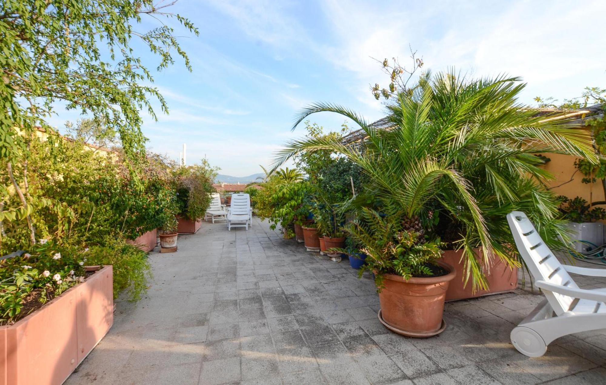 1 Bedroom Lovely In *