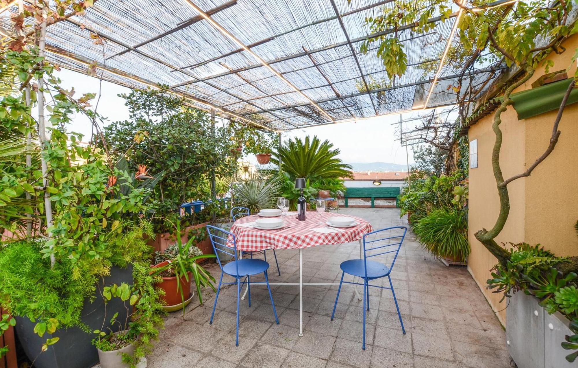 Apartment 1 Bedroom Lovely In *